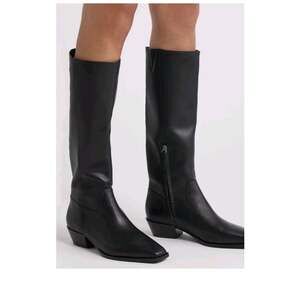 Nordstrom Turner Leather Boots Side Zip Sz 6.5 WC Black Wide Calf Butter Soft